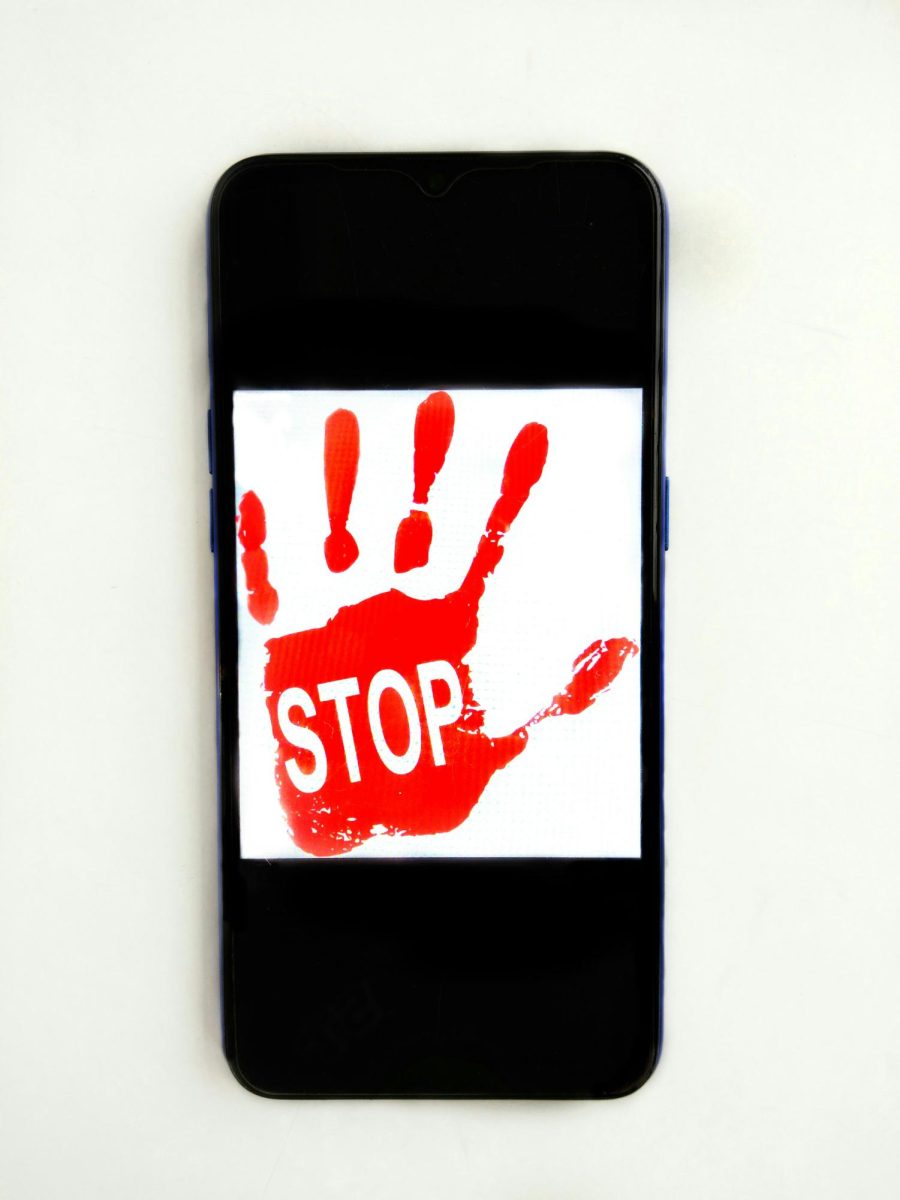 ISB Moves on Possible Cell Phone Ban